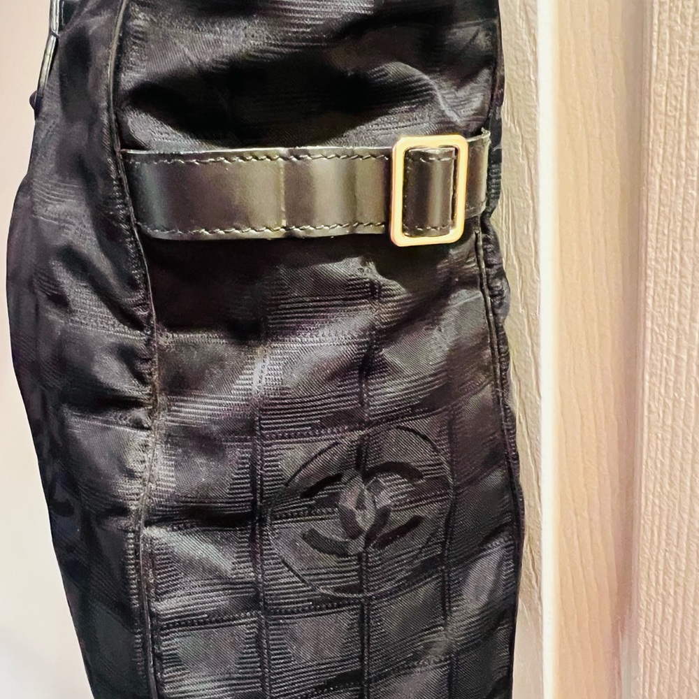 Chanel Black Nylon
Travel Line Tote Bag with COA - Picture 4 of 10